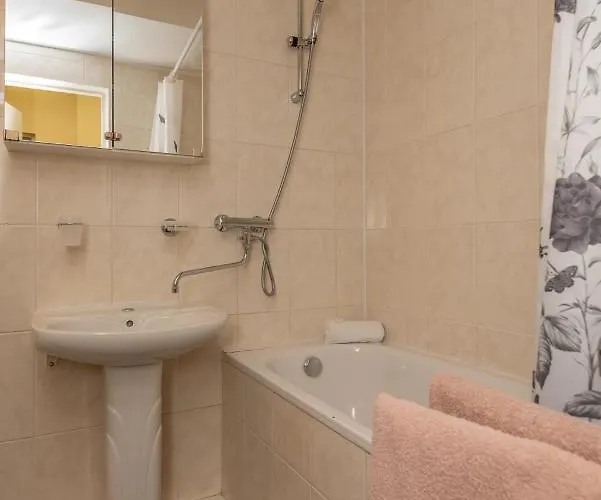 Vikondos Namai 3* פלאנגה